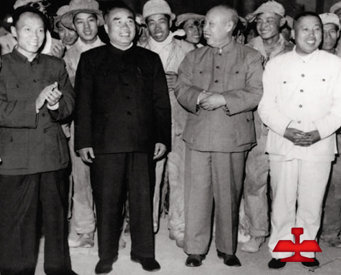 1959年毛澤東同志親切接見全國著名勞動模范、鞍鋼老英雄孟泰